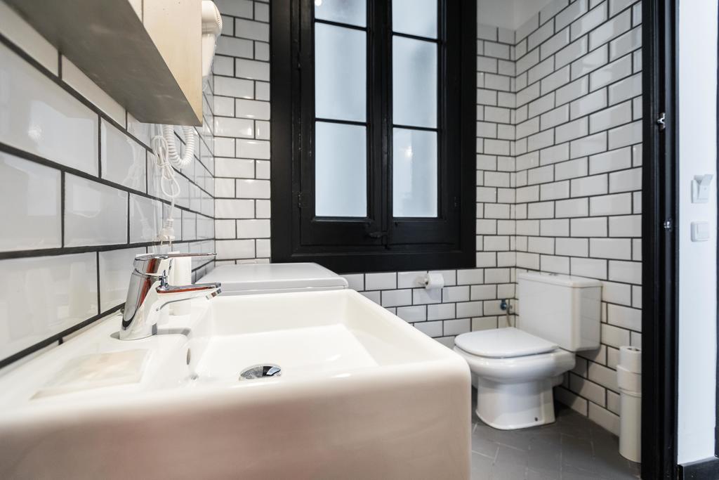 El Consell By The Streets Apartment Barcelona Luaran gambar