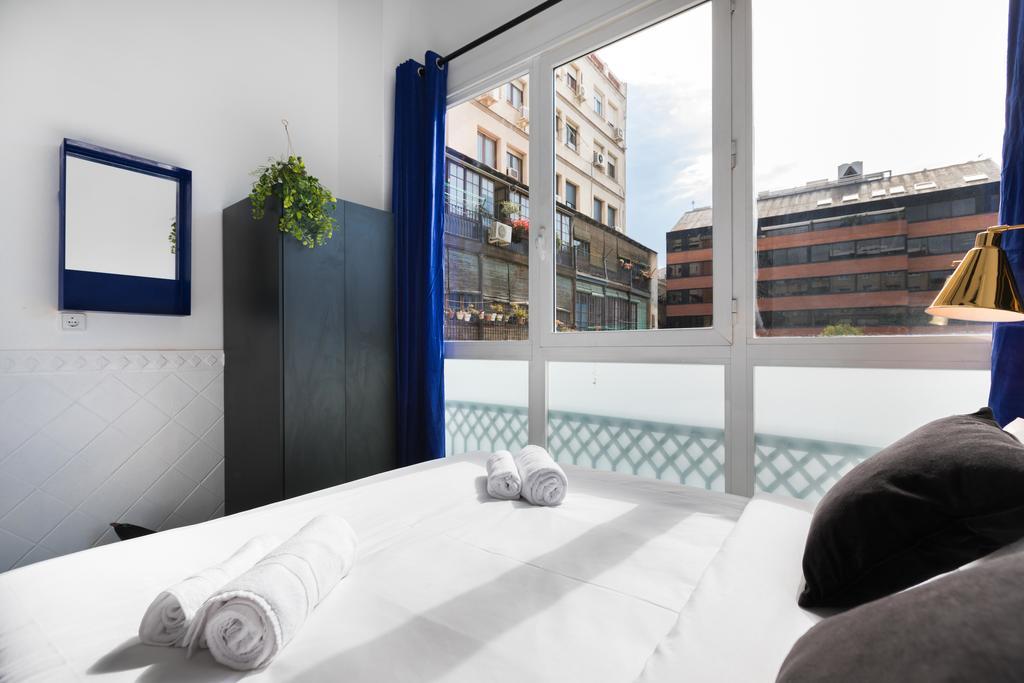 El Consell By The Streets Apartment Barcelona Luaran gambar