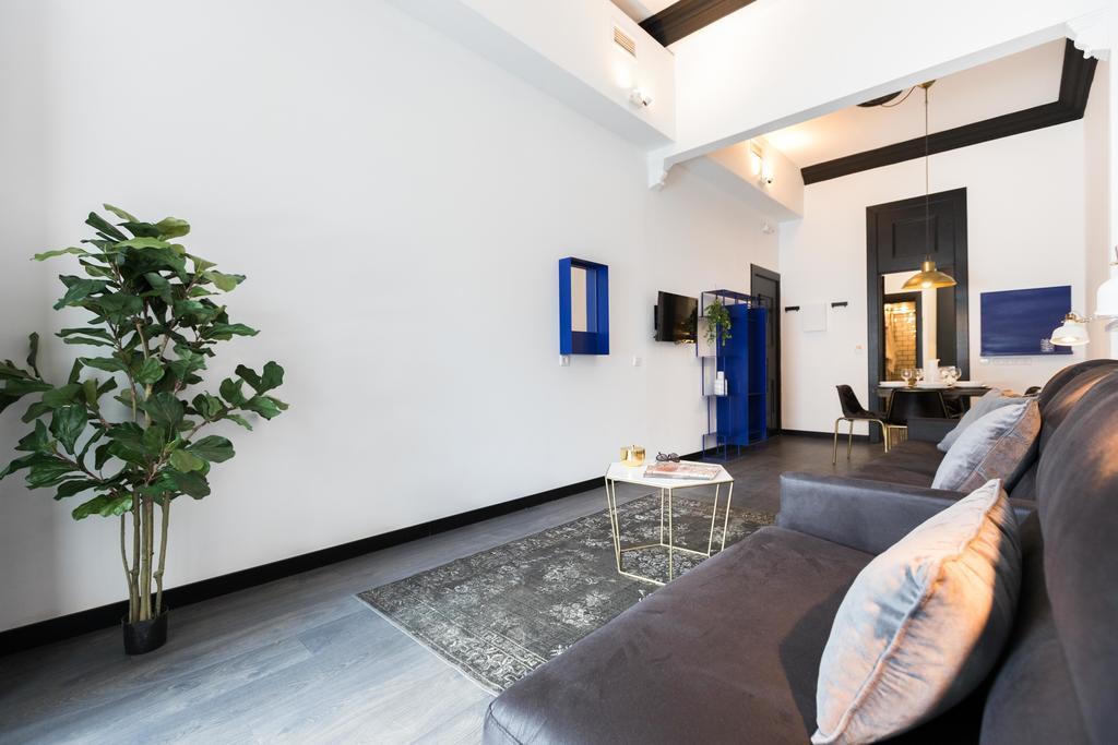 El Consell By The Streets Apartment Barcelona Luaran gambar