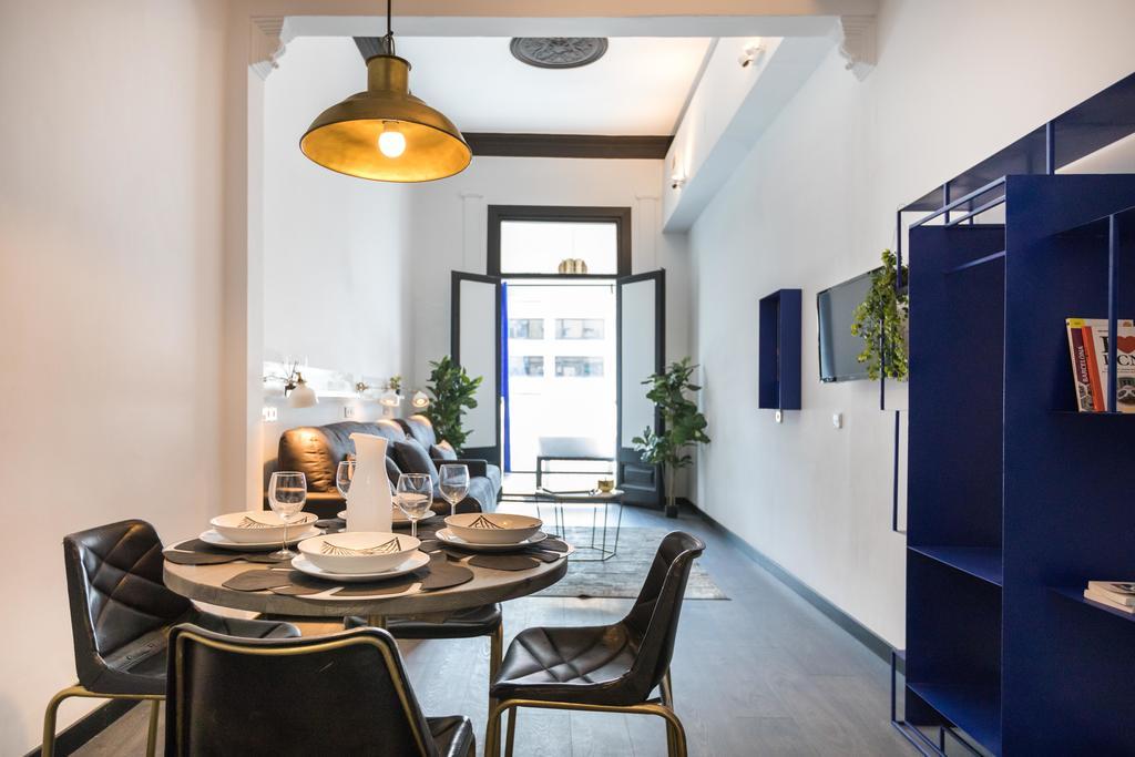 El Consell By The Streets Apartment Barcelona Luaran gambar